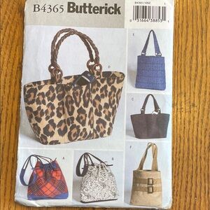 Handbag pattern by Butterick